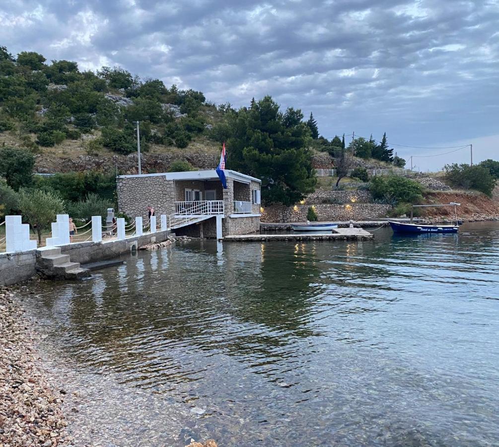 Kuca Za Odmor Jelena Villa Starigrad Paklenica Exterior photo